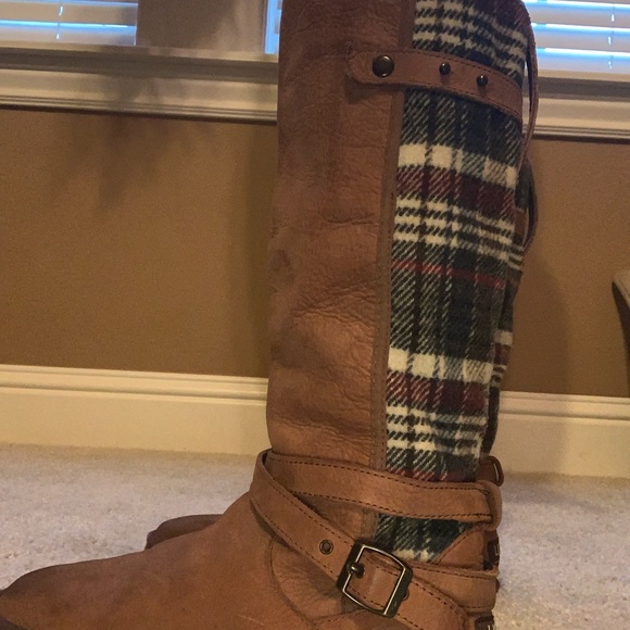 UGG Shoes - Vintage UGGS- not made anymore UGG Shoes - Vintage UGGS- not made anymore